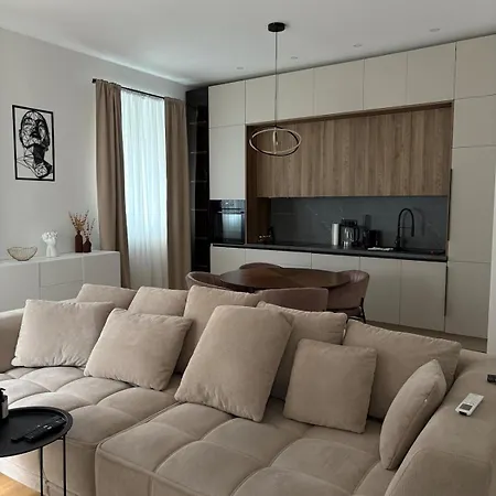 Nude Oasis 2 Apartmán